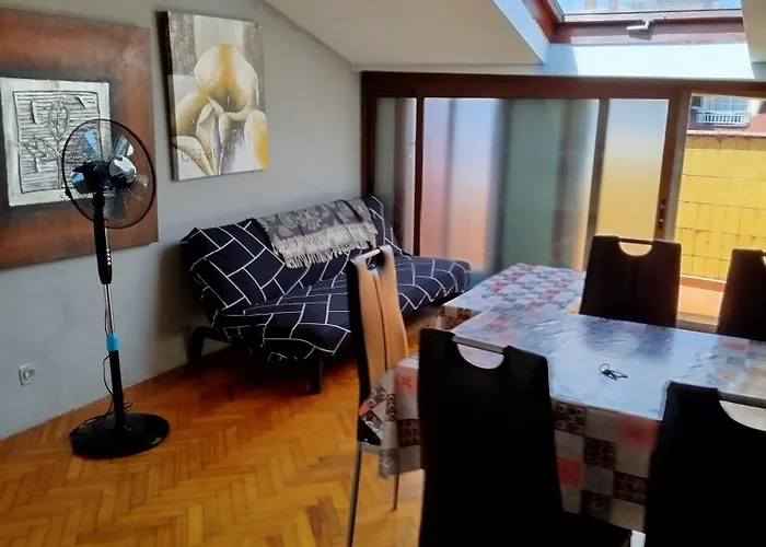 Atico アパート ミヤドイロ